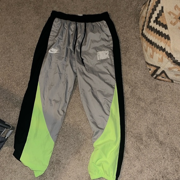 Nike Swoosh Force Swishy Basketball Pants Joggers - Picture 1 of 4